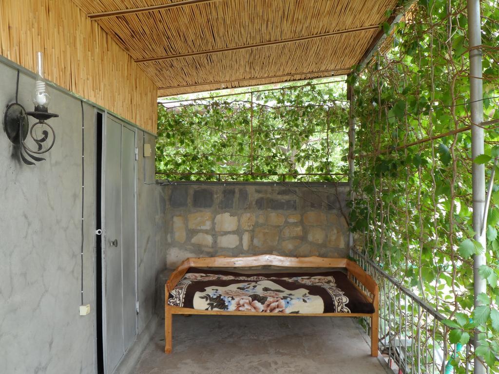 Guest House Nataly Yeghegnadzor Ngoại thất bức ảnh