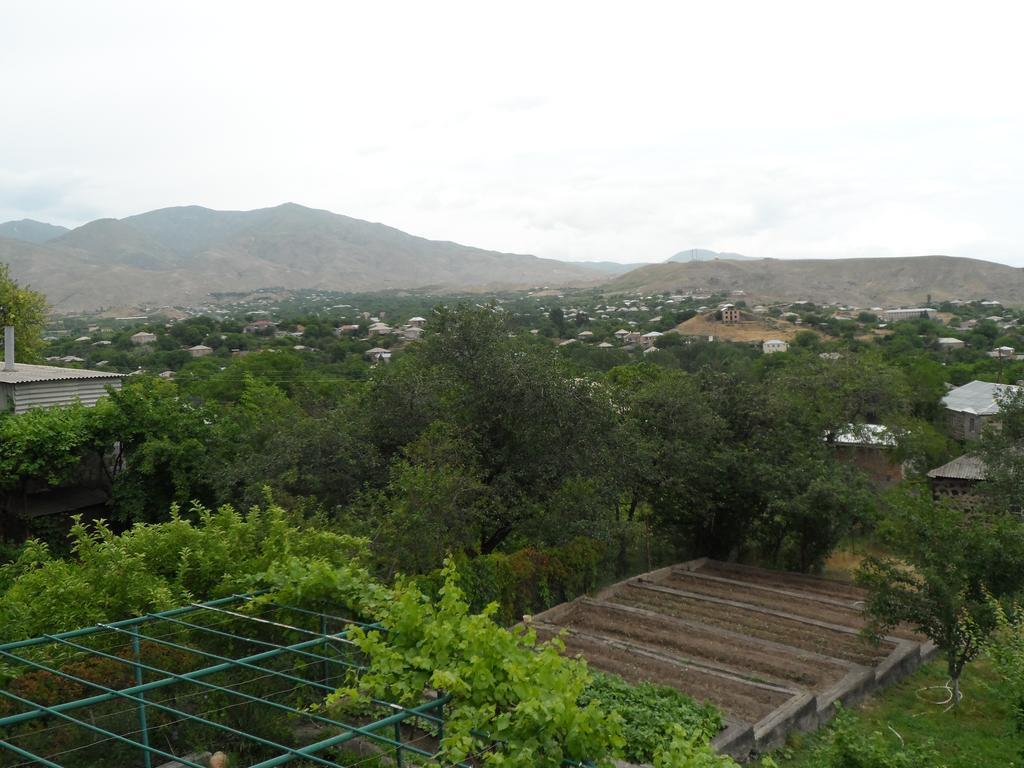 Guest House Nataly Yeghegnadzor Ngoại thất bức ảnh