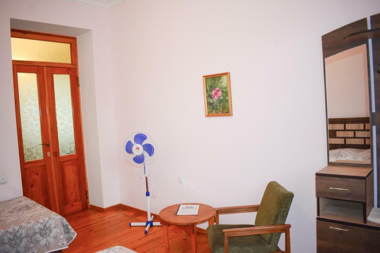 Guest House Nataly Yeghegnadzor Ngoại thất bức ảnh