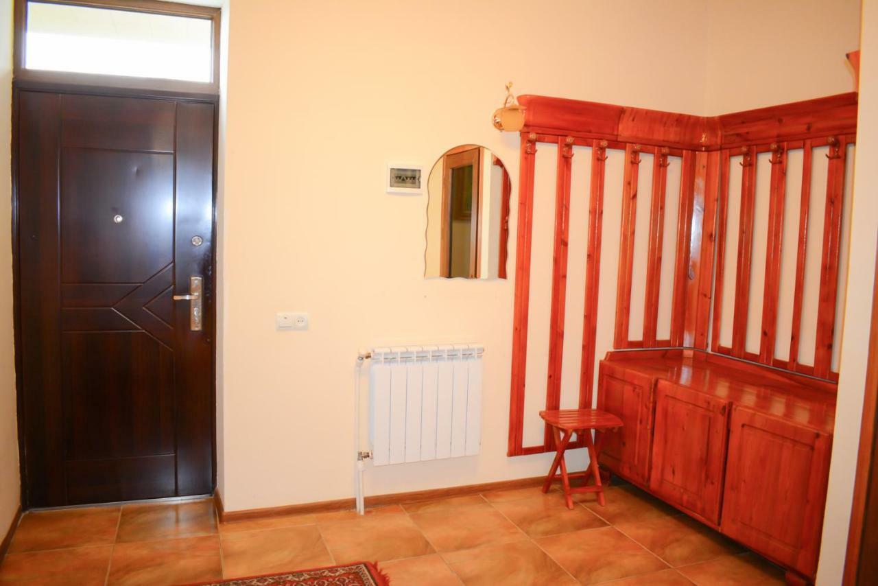 Guest House Nataly Yeghegnadzor Ngoại thất bức ảnh