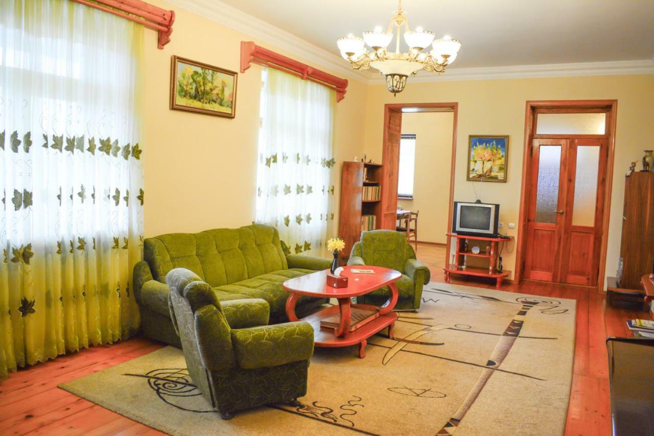 Guest House Nataly Yeghegnadzor Ngoại thất bức ảnh