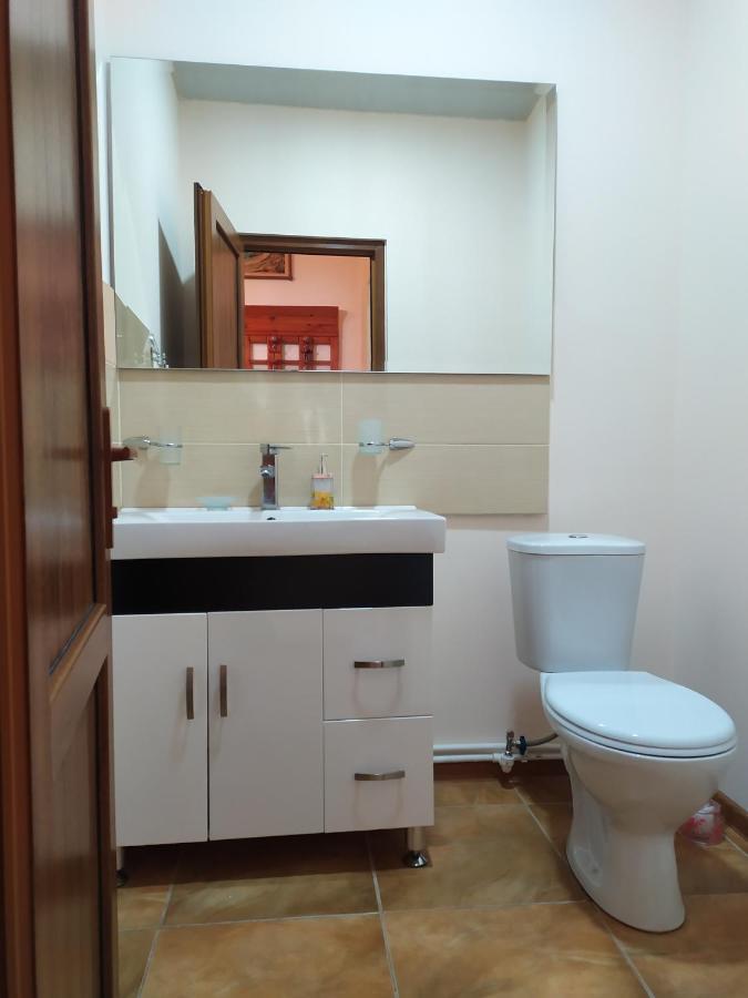 Guest House Nataly Yeghegnadzor Ngoại thất bức ảnh
